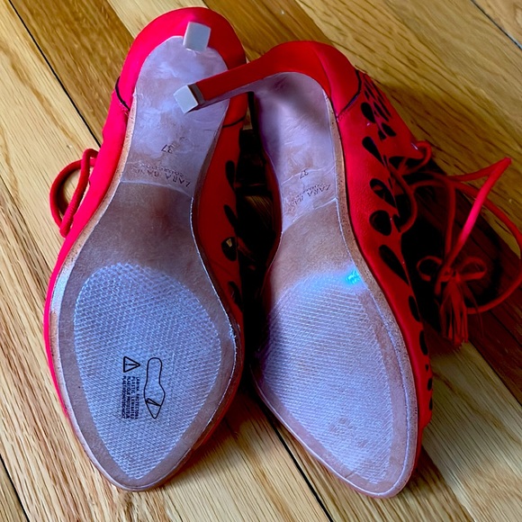 Zara Basic Brand Heels 👠 - Picture 3 of 4